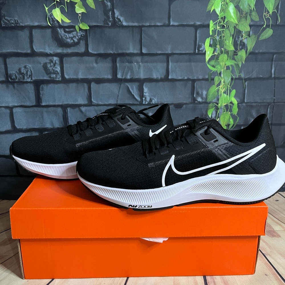 Nike Air Zoom Pegasus 38 - Picture 3 of 10